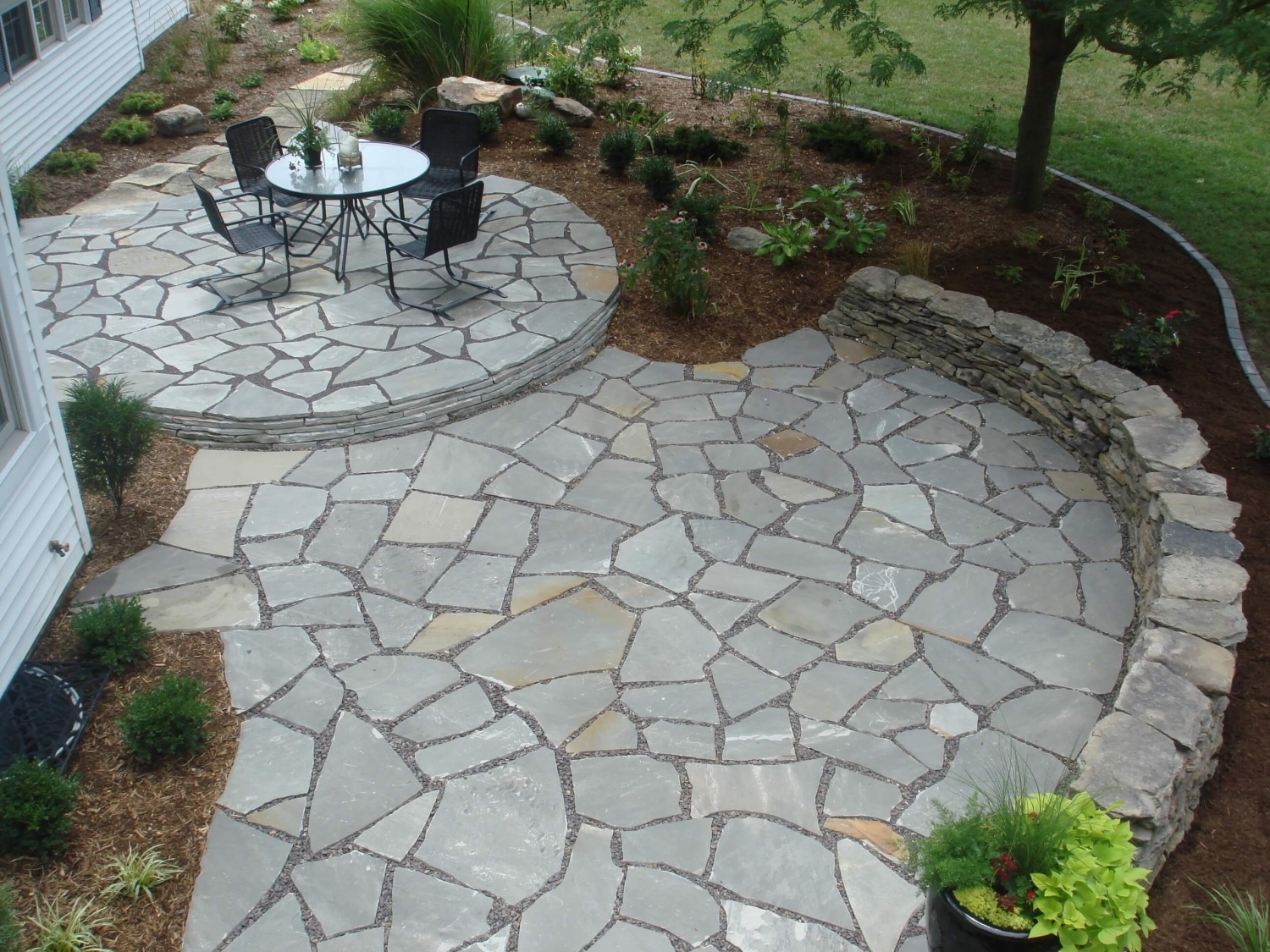 Flagstone & Stone Pavers