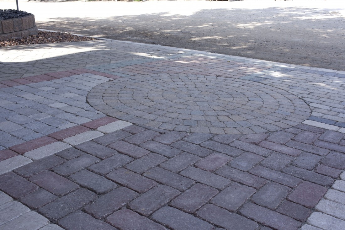 Manufactured Concrete Pavers and Patio Slabs