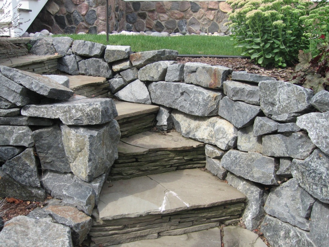 Natural Wall Stones, Terrace Slabs, and Steps