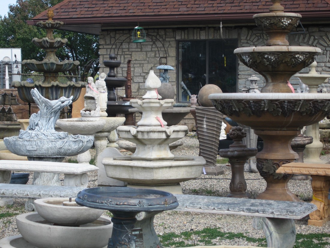 supplie yard or yard decor